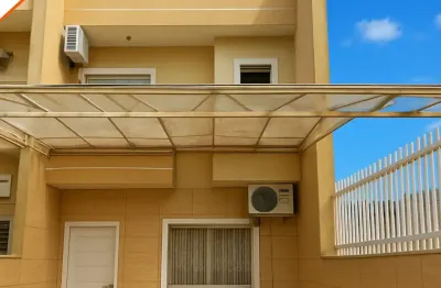 Casa com 3 quartos para alugar no Boehmerwald, Joinville 
