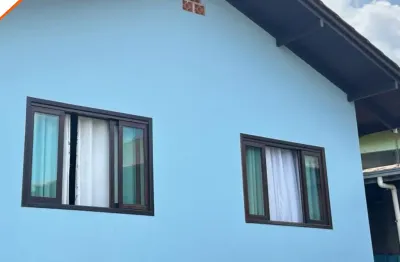 Casa com 6 quartos à venda no Petrópolis, Joinville 