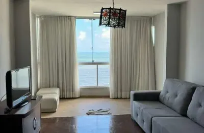 Apartamento frente mar com 02 dormitórios sendo 01 suíte + dependência de empregada!