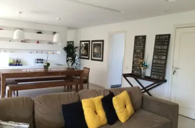 Apartamento   no  morumbi   com 210 metros    5 dormitorios  sendo 2 suites,2 vagas