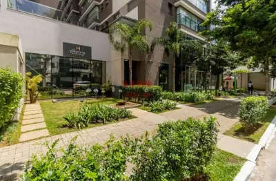 Studio de 33m² em moema: funcionalidade e conforto ao lado do metrô 