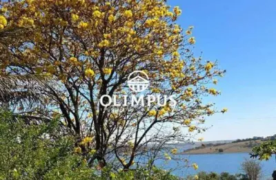 Sítio semi plano com 250m de represa em pedrinópolis-mg