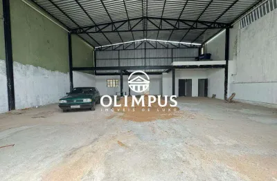 Excelente opção de galpão com 330 mts² em uma localização privilegiada.