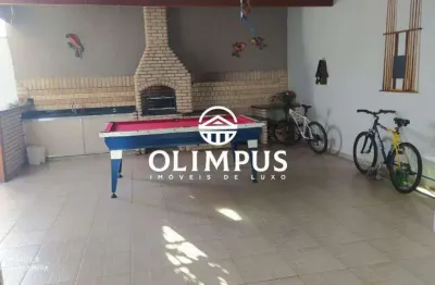 Ótima casa na zona sul de uberlândia/mg, conta 240m² e excelente localização.