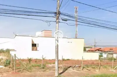 Excelente terreno de esquina, medindo 720m² no santa mônica.