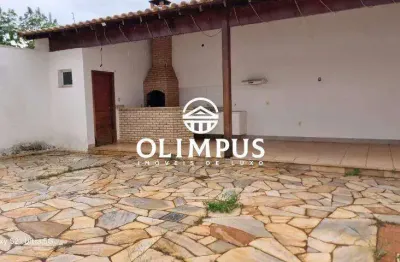Casa com 3 quartos para alugar no Jardim Karaíba, Uberlândia 