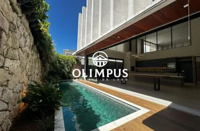Casa de 300m² no condomínio jardim versailles - bairro nova uberlândia