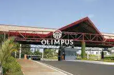 Terreno de Esquina em Localização Privilegiada no Condomínio