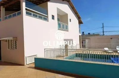 Casa com 5 quartos para alugar na Rua Maria José Durães, Alto Umuarama, Uberlândia