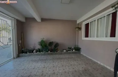 Sobrado - 3 dormitorios, todos com armarios (sendo 2 suítes e uma com sacada), wc. social, 2 salas (1 sala com sacada), cozinha planejada, área de serviço, área gourmet com churrasqueira, 2 vagas de g