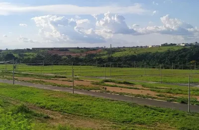 Terreno à venda no Haras Paineiras, Salto 
