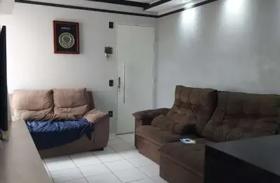 Apto com 2 dormitorios, wc. social, sala, cozinha planejada, a.s., 1 vaga de garagem descoberta. excelente localização.