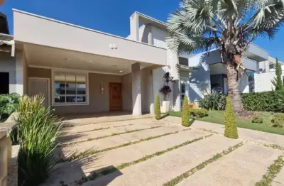 Casa em condomínio de luxo em indaiatuba-sp - 03 quartos, 02 suítes, 2 salas, 4 banheiros, 4 vagas e 168,16 m² de área!