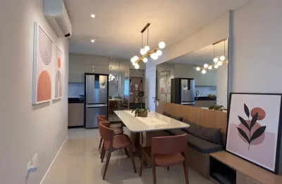 Apartamento mobiliado em balneário camboriú com 2 quartos sendo 1 suíte