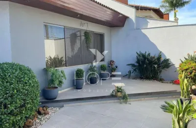 Casa com 5 quartos à venda na Rua Roberto Júlio Roehrig, 633, Mediterrâneo, Londrina