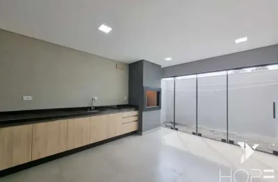 Casa geminada assobradada à venda  – 3 quartos com suíte – 180m² – conjunto semiramis barro