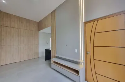 Casa assobradada à venda  – 3 quartos com suíte – 180m² – conjunto semiramis barros braga ?
