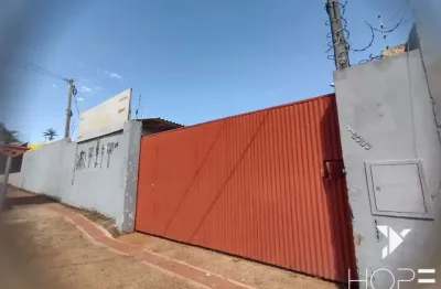 Barracão com 500m² + 1.000m² de pátio – arthur thomas / tiradentes