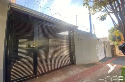 Casa com 3 quartos à venda no Conjunto Habitacional José Garcia Molina, Londrina 