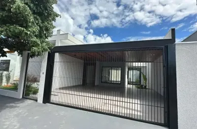 Casa com 1 quarto à venda na Rua Laurentino Evangelista do Prado, 82, Parque Avenida, Maringá