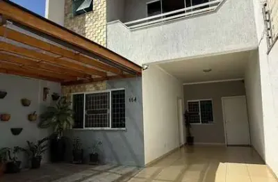 Casa com 3 quartos à venda na Rua Pioneiro Ângelo Tait, 114, Jardim Fregadolli, Maringá