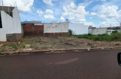 Terreno à venda na Rua Vicente Rodrigues da Silva, 589, Jardim Munique, Maringá