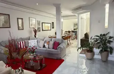Casa com 3 quartos à venda na Rua Enrico Bruno Pardini Zamponi, 30, Parque da Gávea, Maringá