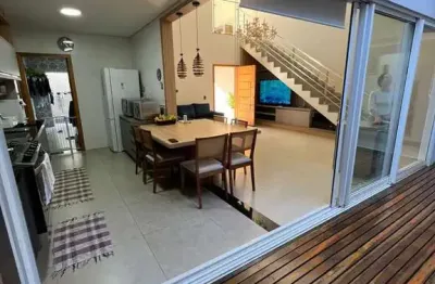 Casa com 3 quartos à venda na Rua Tonico e Tinoco, 135, Jardim Espanha, Maringá