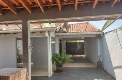 Casa com 3 quartos à venda na Rua Presidente Roosevelt, 1535, 1535, Centro, Alto Paraná