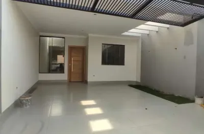 Casa com 3 quartos à venda na Rua Antônio José Beraldo, 133, Jardim Catedral, Maringá