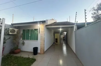 Casa com 3 quartos à venda na Rua Pioneiro Exaltino Pereira Boa Sorte, 2124, Jardim Atami, Maringá