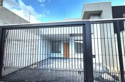 Casa com 3 quartos à venda na Rua Pintarroxo, 524, Parque Hortência, Maringá