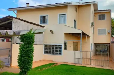 Casa com 9 quartos à venda na Rua Marechal Cândido Rondon, 87, Vila Santo Antônio, Maringá