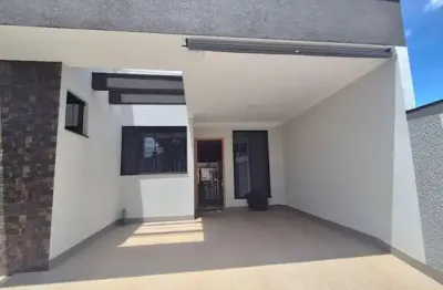 Casa com 3 quartos à venda na Rua Pioneiro Hermínio Zenaro Manin, 378, Parque das Grevíleas, Maringá