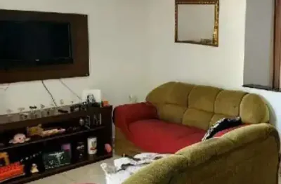 ? casa com 2 quartos no parque das palmeiras em marialva