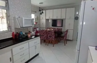 Santo andré sobrado 200m², 3 dormitórios, 4 vagas com ótima localização e valor !!!