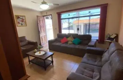Santo andré  casa 200m², 3 dormitórios, varanda gourmet, 4 vagas de garagem, ótima localização e valor !!!