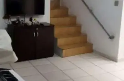 Casa 190m², 3 dormitórios, 1 suíte, 2 vagas ótima localização e valor !!!
