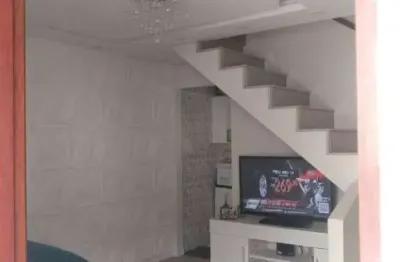 Santo andré condomínio fechado sobrado 47m², 2 dormitórios, 1 vaga, ótima localização e valor !!!