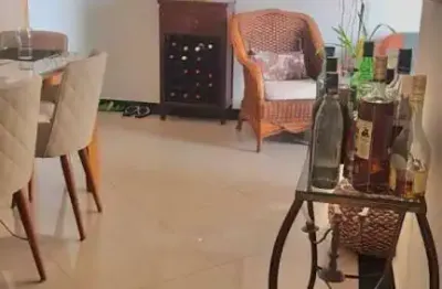 Lindo apartamento mobiliado à venda com 71m², 3 quartos e 1 vaga