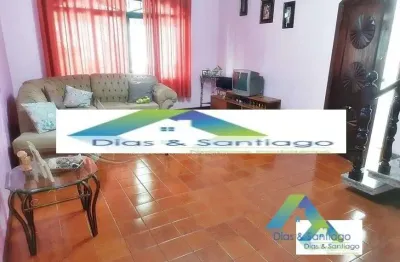 Excelente sobrado com 166m2 em localização privilegiada na área nobre da vila das mercês.