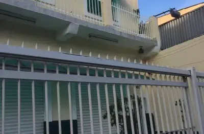 Prédio comercial com 600m² em 3 pavimentos na área nobre e plana na vila das mercês/ipiranga.