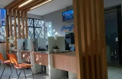 Sala comercial com 15m² com toda infraestrutura em localização privilegiada na vila das mercês/saúde. ambiente ideal para profissionais ligados a área de estética e saúde.