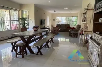 Casa com 5 dormitórios e 6 vagas para locação em bosque da saúde/sp!