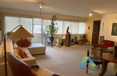 Apartamento com 142m²  em 3 dormitórios, 1 suíte, 2 vagas coberta e 1 ampla varanda em área nobre do morumbi/zsul..
