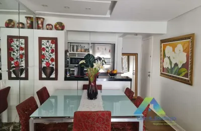 Apartamento recém reformado com 67m², 2 dormitórios, 1 suíte, 2 vagas de garagem coberta em localização privilegiada em área nobre a 500mts da estação metrô chácara klabin.