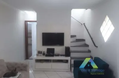Lindo sobrado com 3 dormitórios sendo 1 suite, 2 vagas de garagem com ótima localização .