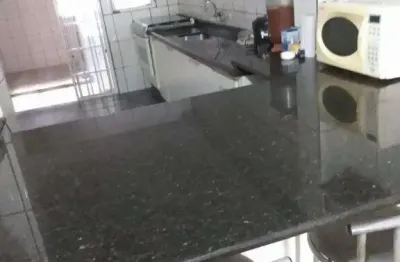 Lindo sobrado todo reformado, com 3 dormitórios, 1 vaga com fácil acesso a comércios e principais avenidas.