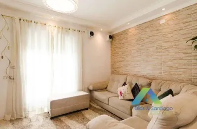 Apartamento com quintal e churrasqueira em condomínio diferenciado, com 2 dormitórios, 2 vagas com área gourmet excelente localização.