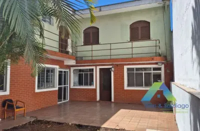 Excelente sobrado com 230m² em localização privilegiada na região do bosque da saúde/zsul.